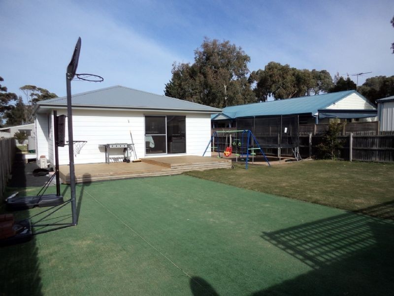 91 Teddy Bear Lane, Cowes VIC 3922