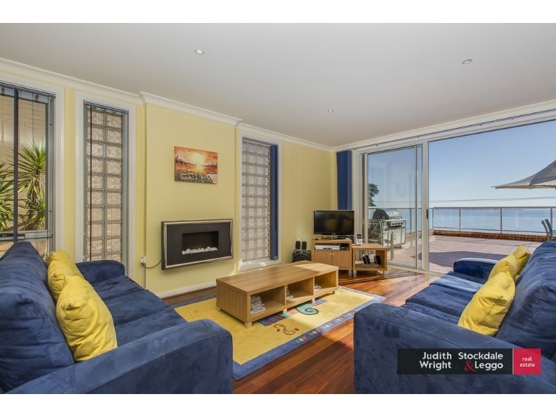 13/15-16 The Esplanade, Cowes VIC 3922