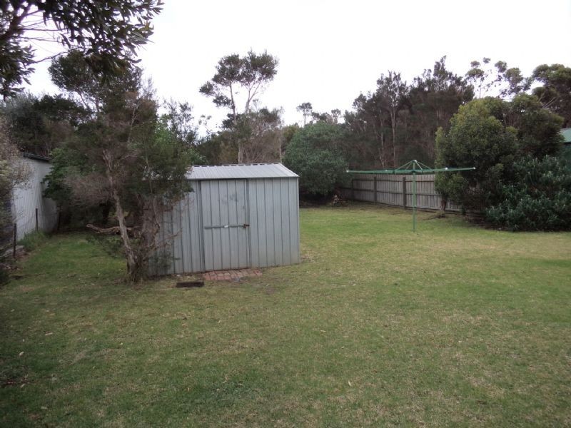 14 Dolphin Drive, Smiths Beach VIC 3922