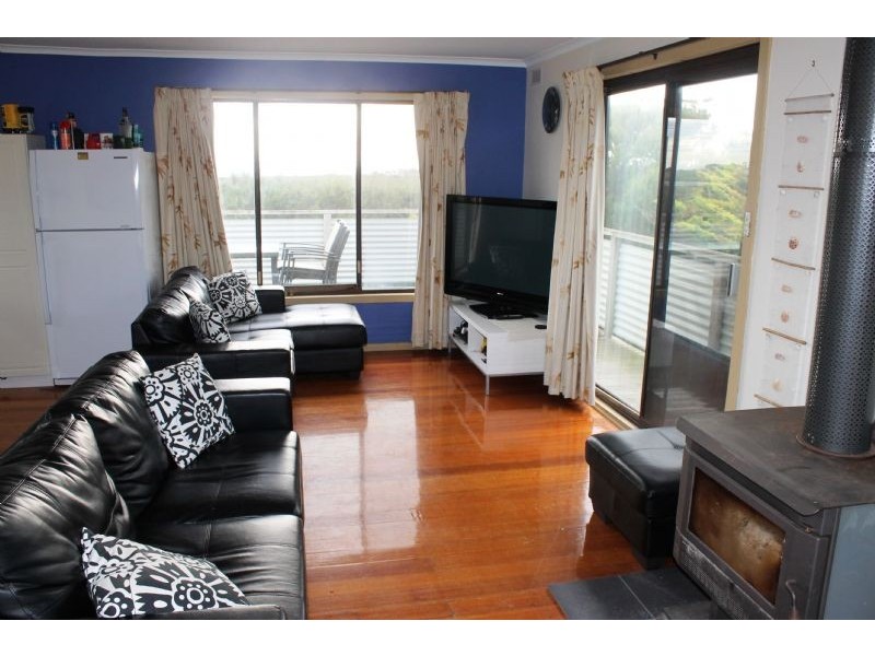 145 Phillip Island Road, Surf Beach VIC 3922