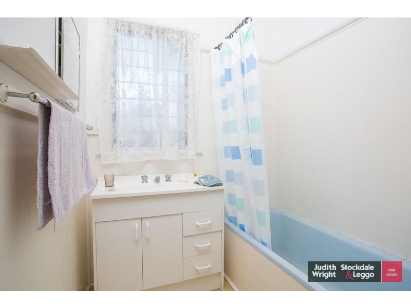 14 Cornwall Avenue, Cowes VIC 3922