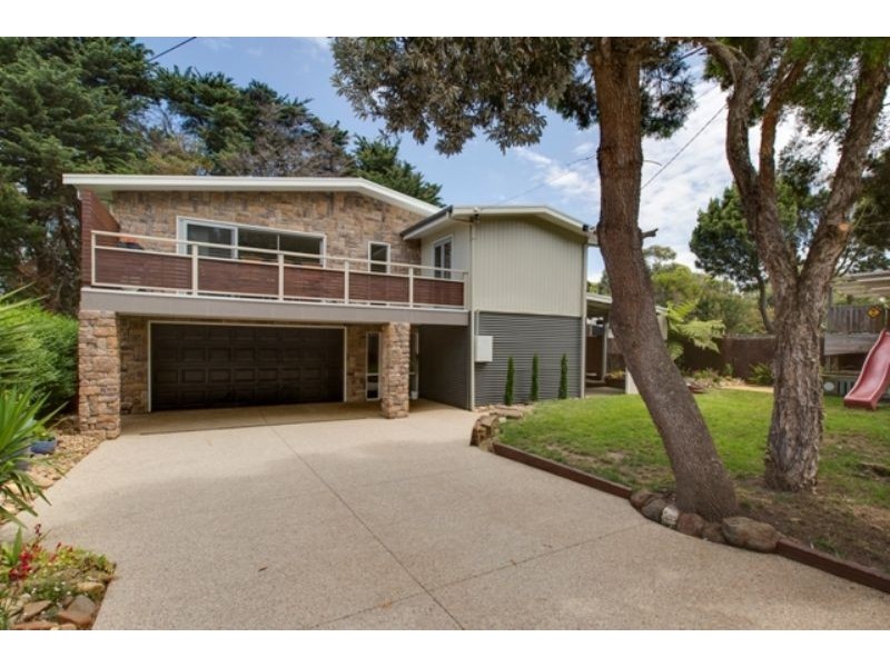 2 Hastings Street, Rhyll VIC 3923