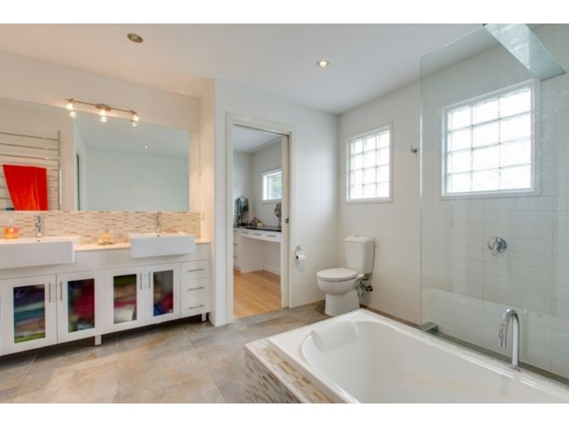 2 Hastings Street, Rhyll VIC 3923