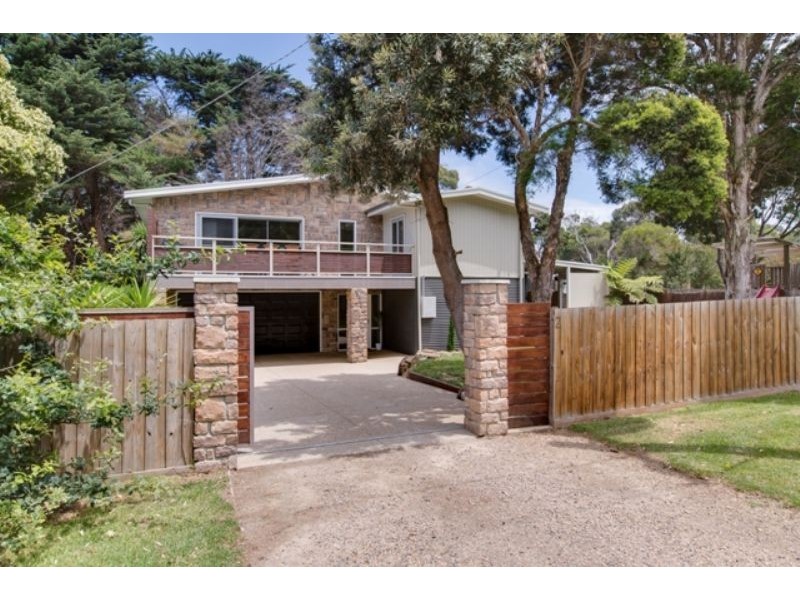 2 Hastings Street, Rhyll VIC 3923