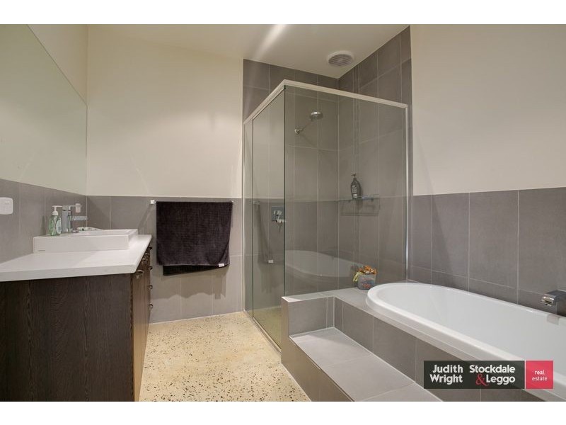 35 Coghlan Road, Cowes VIC 3922