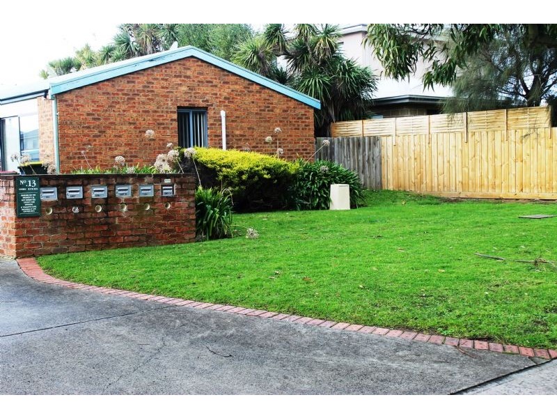 6/13 Douglas Road, Cowes VIC 3922