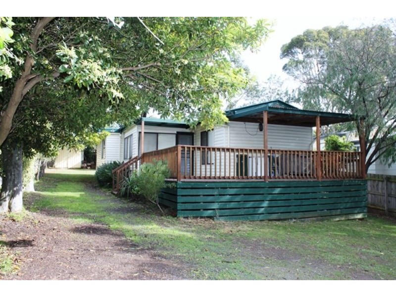 70 Hobsons Parade, Cowes VIC 3922