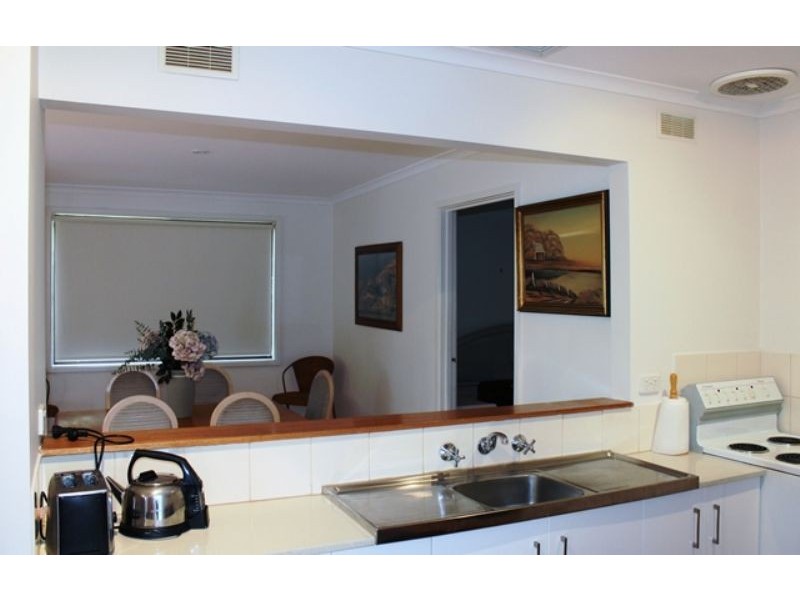 70 Hobsons Parade, Cowes VIC 3922
