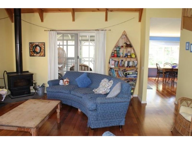 16 Hereward Close, Cowes VIC 3922