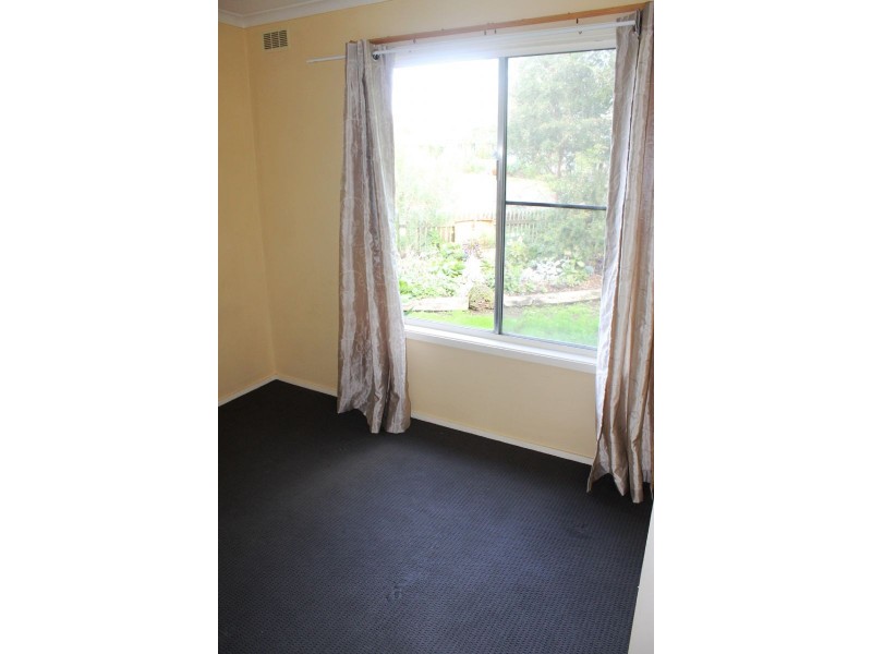 6 St Georges Road, Cowes VIC 3922