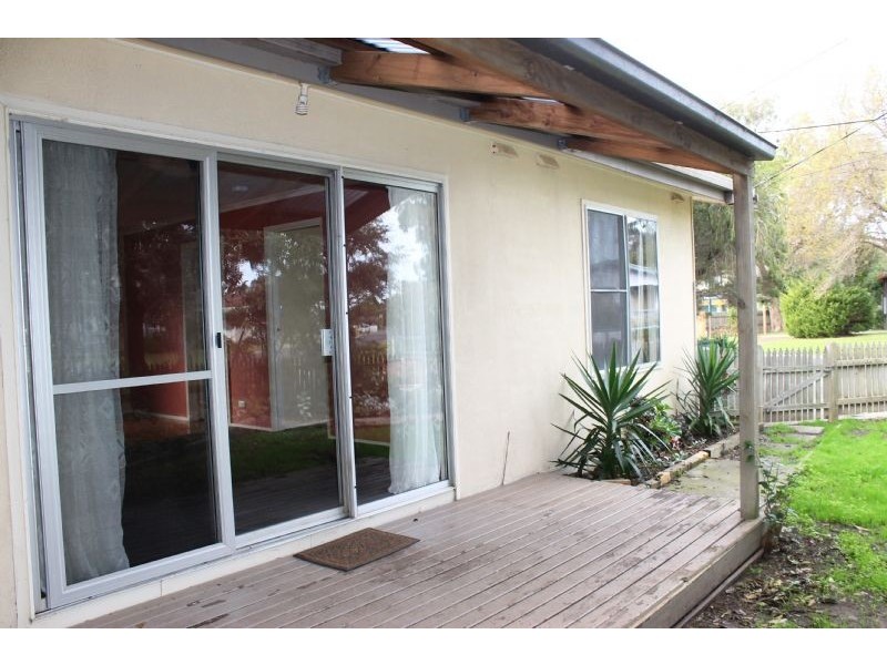 6 St Georges Road, Cowes VIC 3922