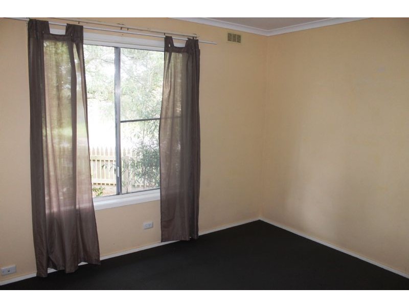 6 St Georges Road, Cowes VIC 3922