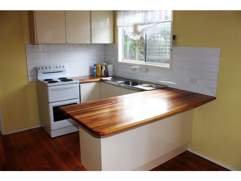 6 St Georges Road, Cowes VIC 3922