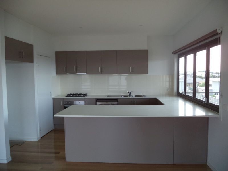 18 Echidna Grove, Cowes VIC 3922