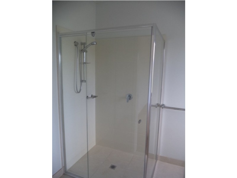 18 Echidna Grove, Cowes VIC 3922