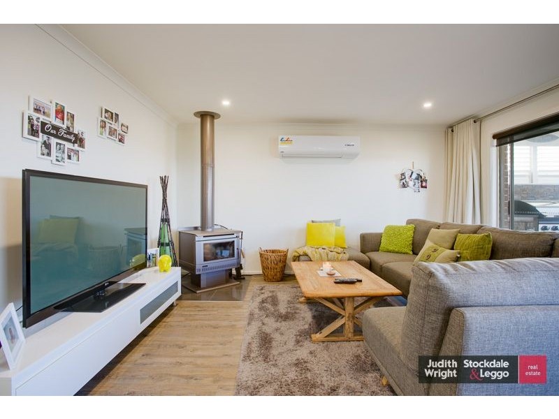 14 Shoalhaven Road, Cowes VIC 3922