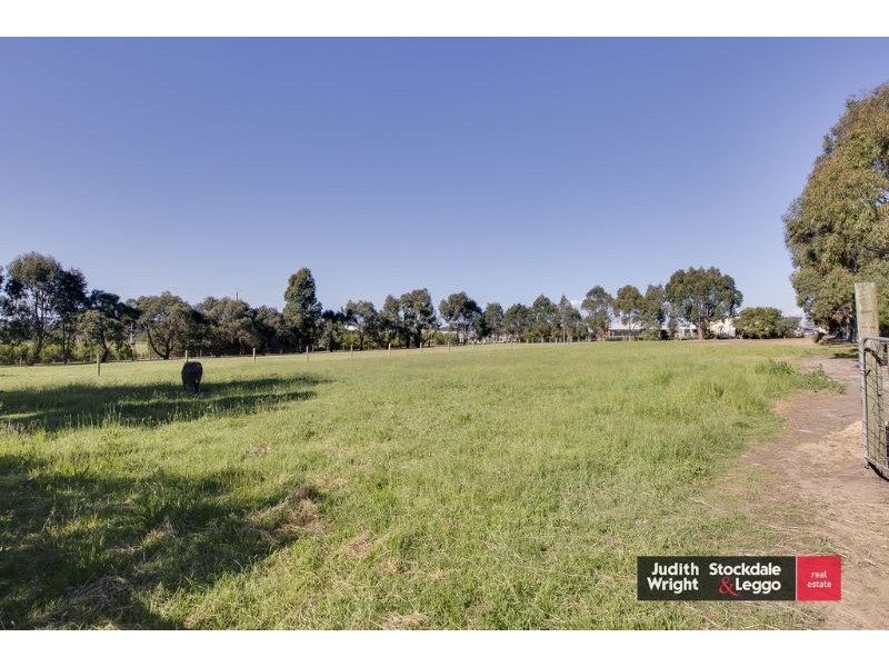 32 Jeury Court, Cowes VIC 3922