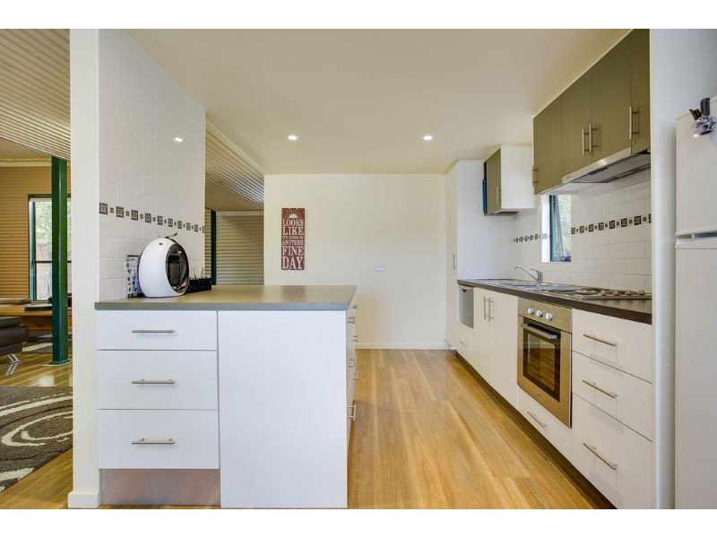 32 Jeury Court, Cowes VIC 3922