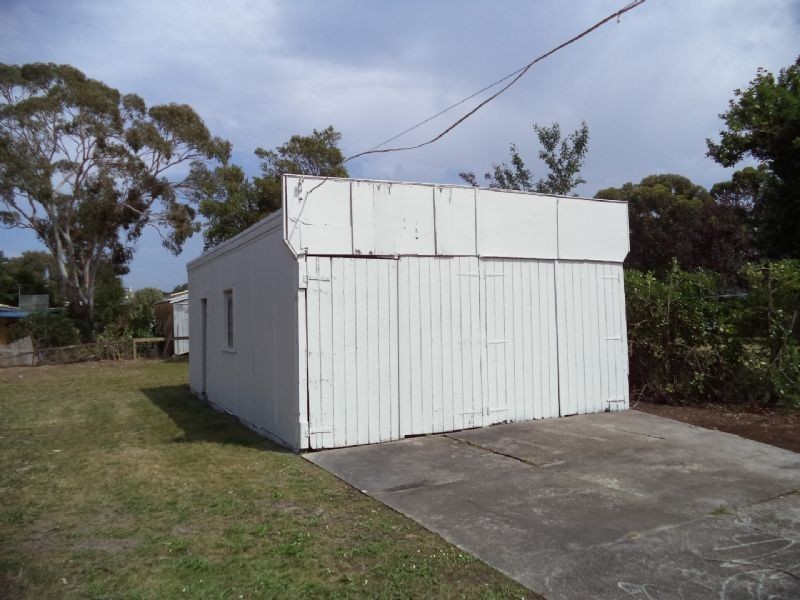 14 Cornwall Avenue, Cowes VIC 3922