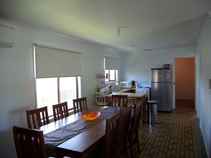 11 Dover Street, Sunderland Bay VIC 3922