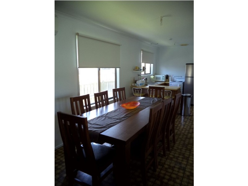 11 Dover Street, Sunderland Bay VIC 3922