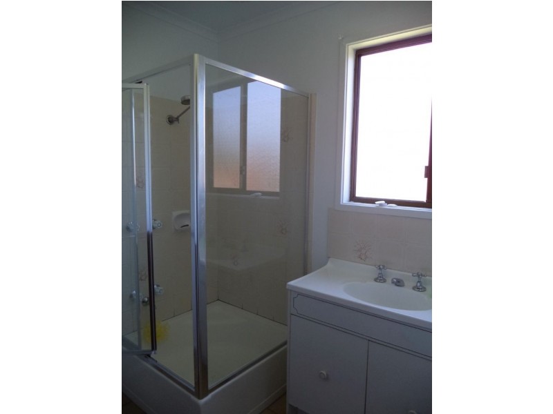 11 Dover Street, Sunderland Bay VIC 3922