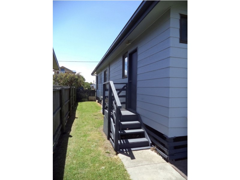 11 Dover Street, Sunderland Bay VIC 3922