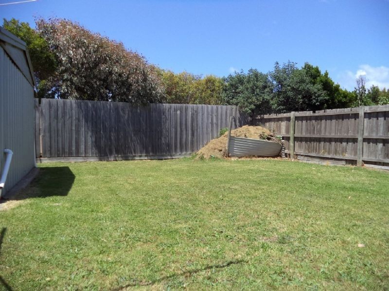 11 Dover Street, Sunderland Bay VIC 3922