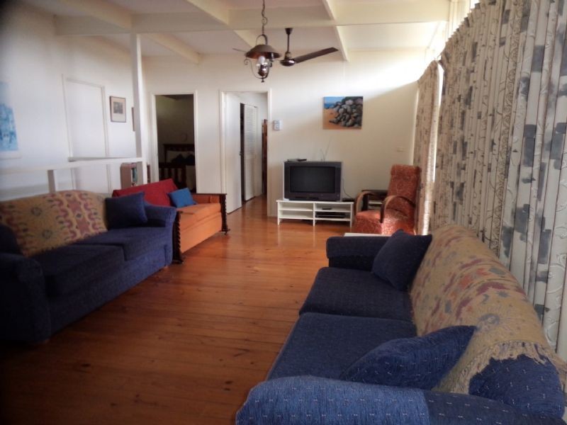 372 Church Street, Cowes VIC 3922