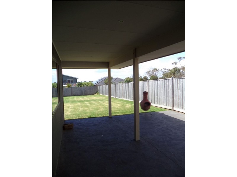 3 Possum Place, Cowes VIC 3922