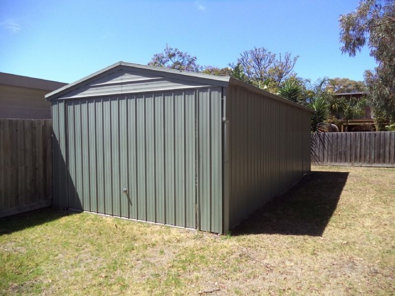 17 Cypress Court, Cowes VIC 3922