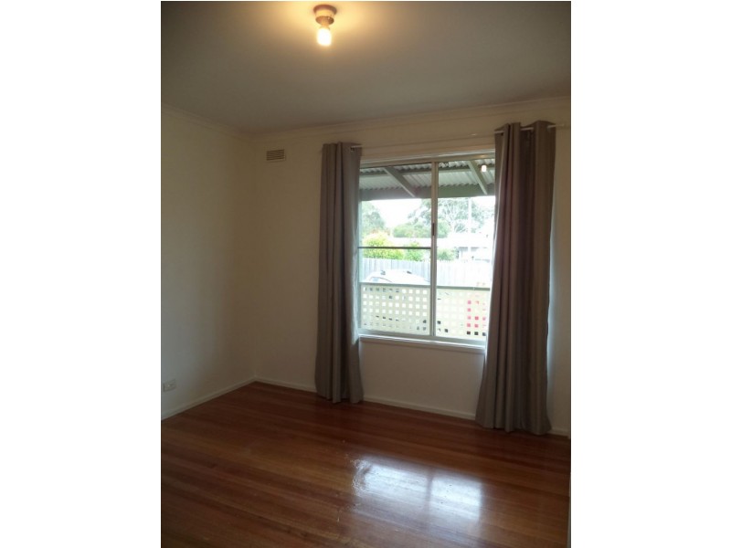 17 Cypress Court, Cowes VIC 3922