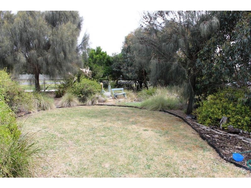 1 Elwood, Surf Beach VIC 3922