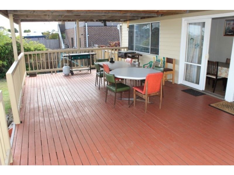 20 Grandview Grove, Cowes VIC 3922