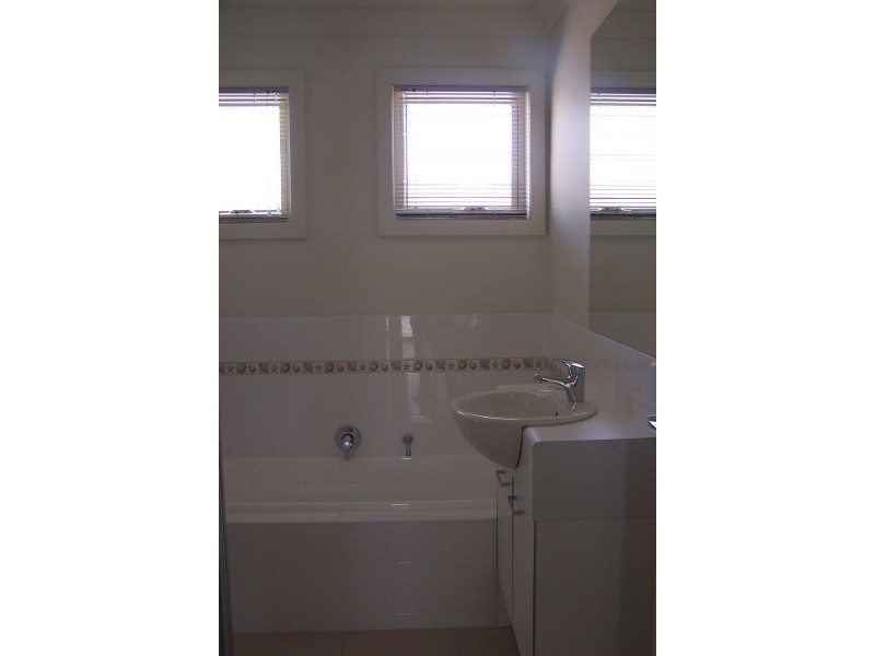 2/34-36 Jenner Avenue, Cowes VIC 3922