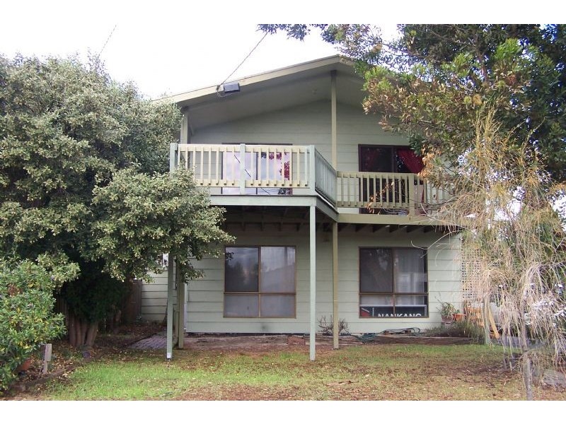 21 YARRAMUNDI WAY, Cowes VIC 3922