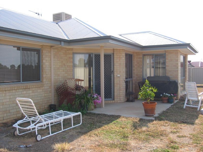 50 Steneker Cresent, Yarrawonga VIC 3730