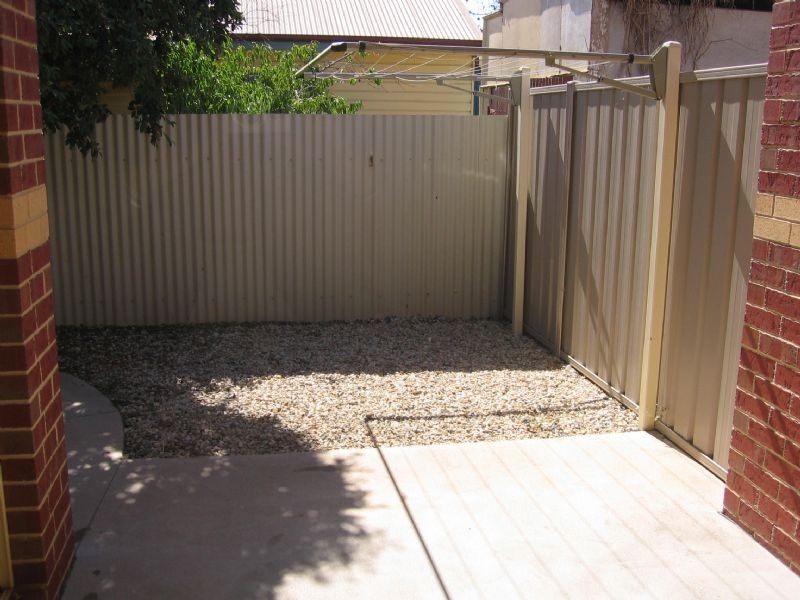 1/76  Tom Street, Yarrawonga VIC 3730