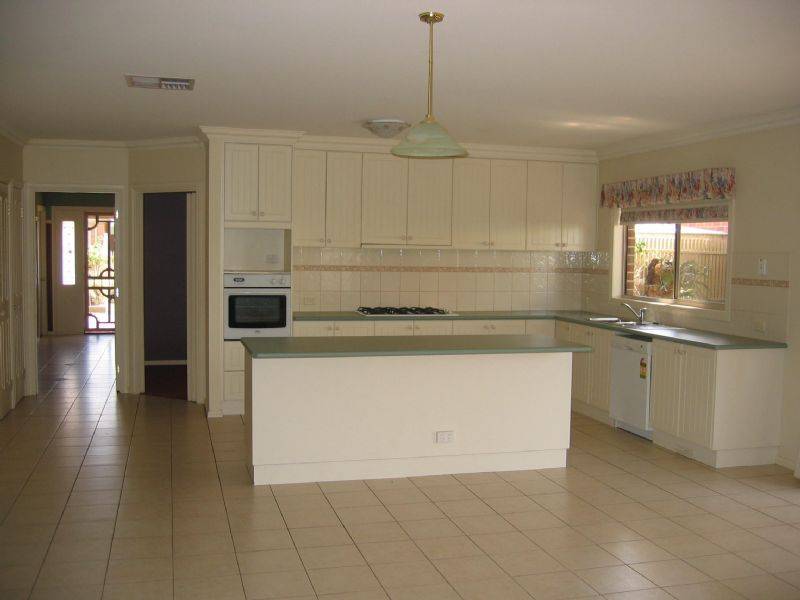 65 Witt Street, Yarrawonga VIC 3730