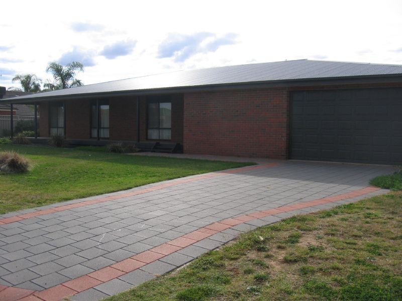 8 McCarthy Court, Yarrawonga VIC 3730