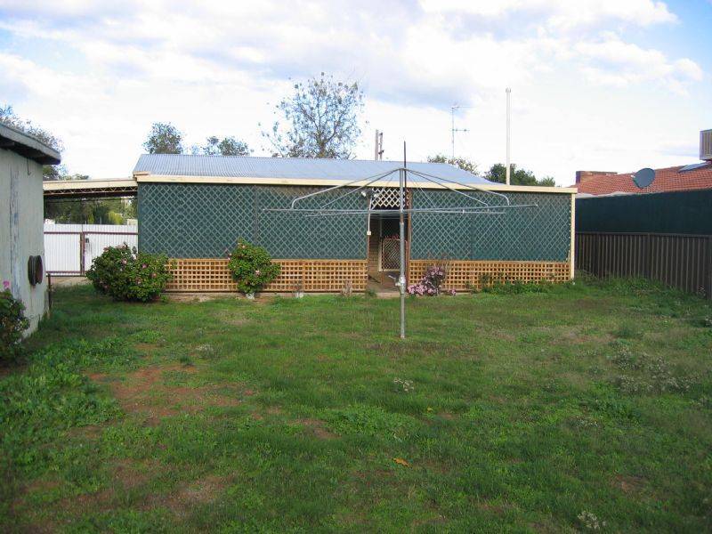 11 Sturt Street, Mulwala NSW 2647