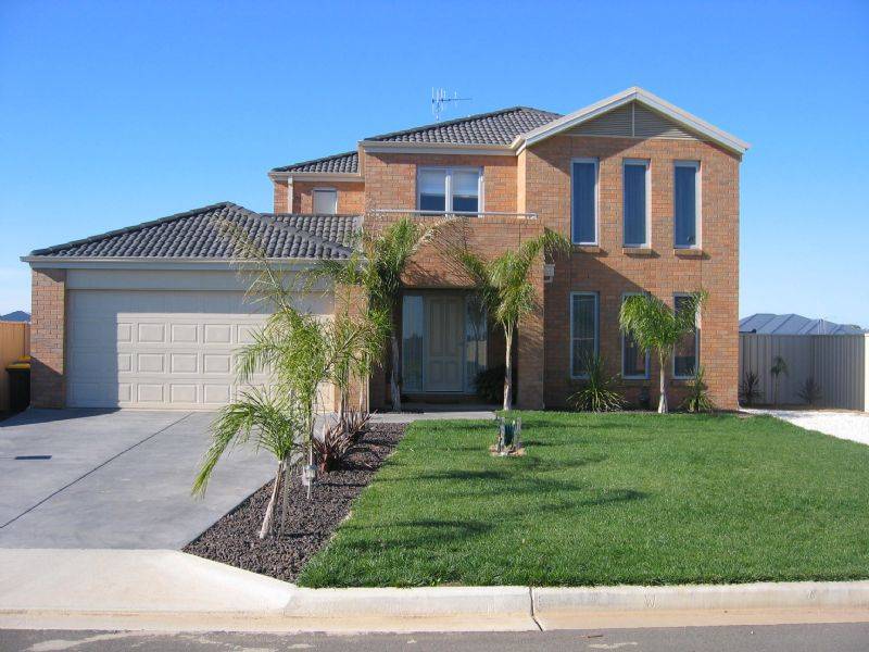 6 Parsons Crescent, Yarrawonga VIC 3730