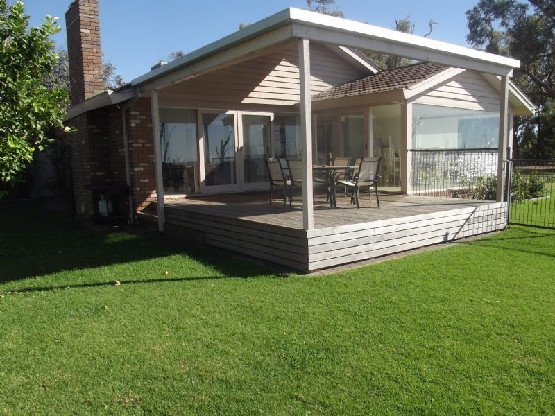 Water Front Property -109 Corowa Road, Mulwala NSW 2647