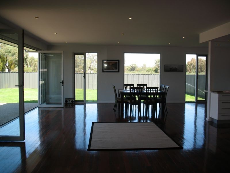 21 Lakeside Drive, Bundalong VIC 3730