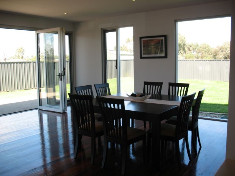 21 Lakeside Drive, Bundalong VIC 3730