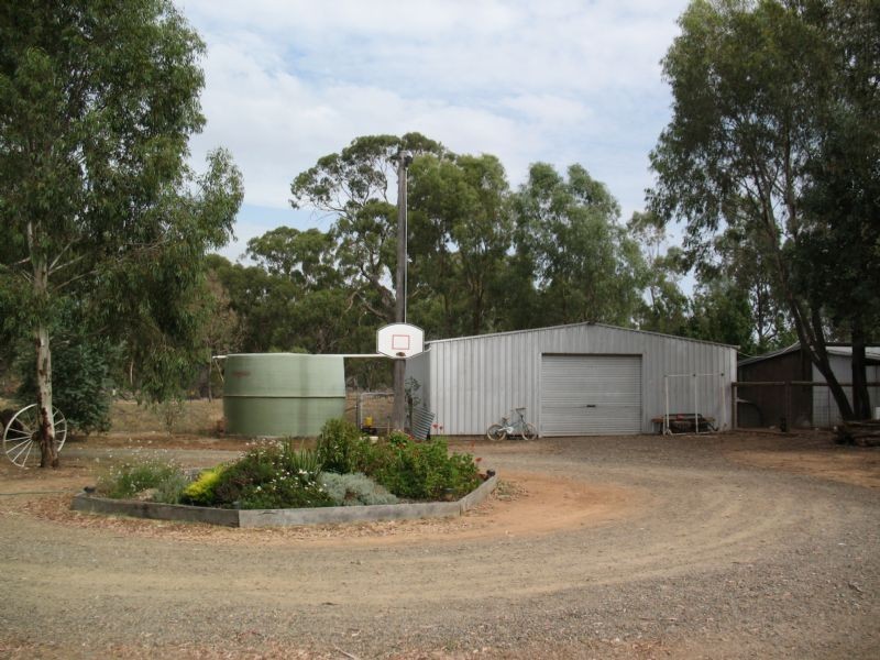 42 Holmes Road, Lake Rowan VIC 3727