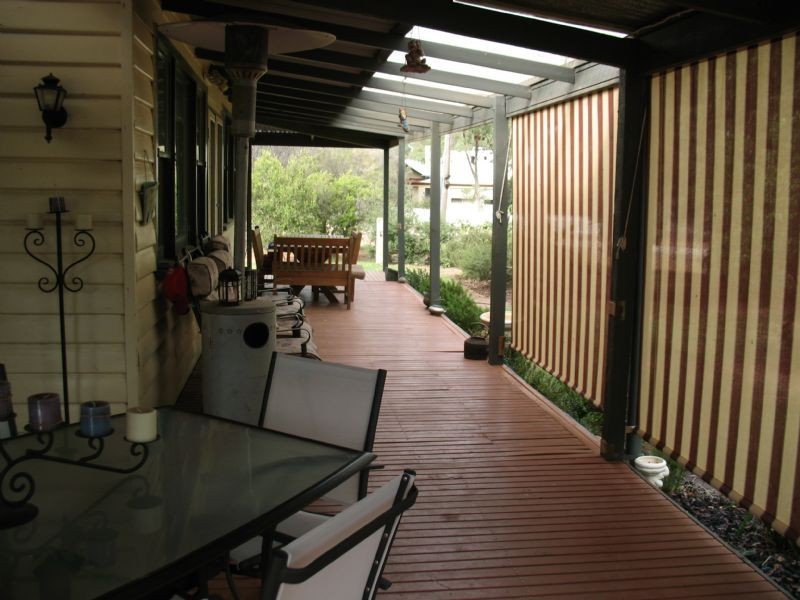 42 Holmes Road, Lake Rowan VIC 3727