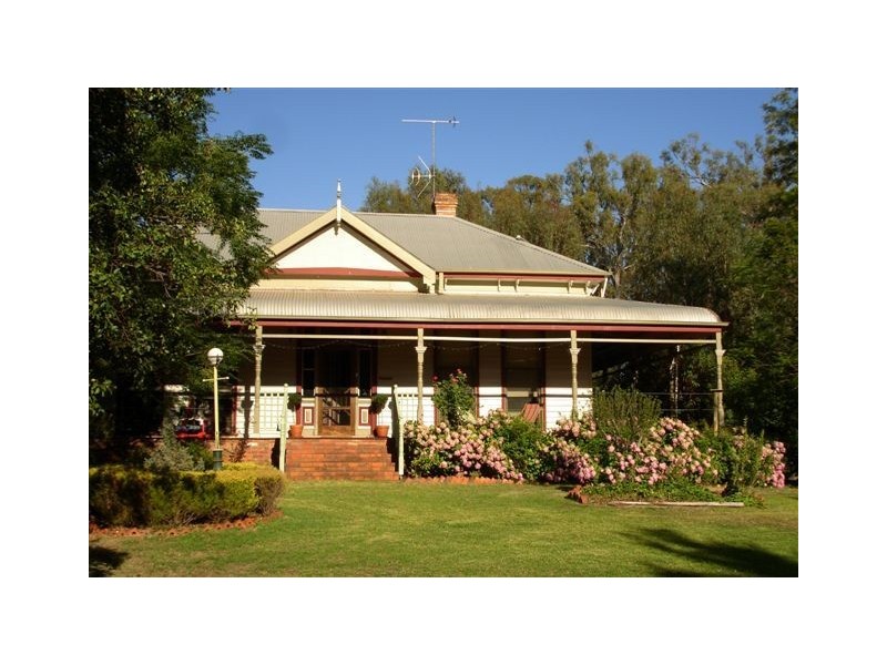 B & B Bayly Street, Mulwala NSW 2647