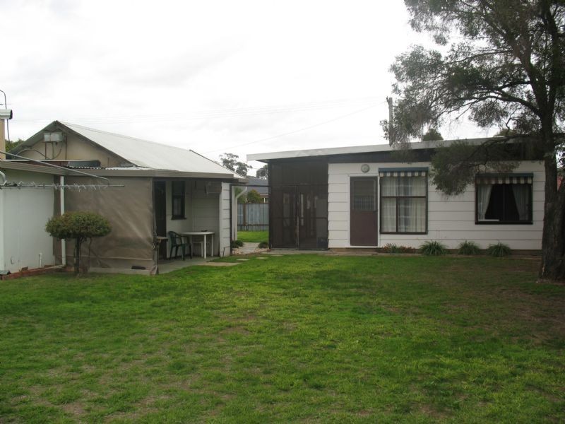 104 Sharp Street, Yarrawonga VIC 3730