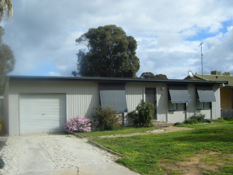 39 Graham Ave, Bundalong VIC 3730